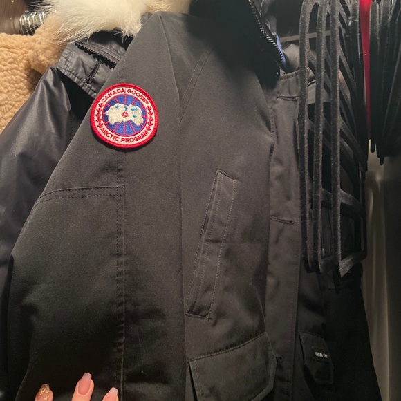 SOLD Authentic Canada Goose bomber jacket - Picture 2 of 4